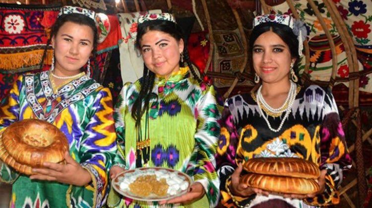 Özbek Türklerinin Bahar Şenlikleri